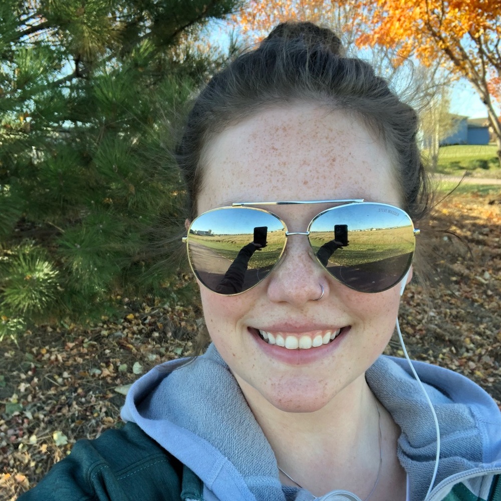 Meet your Posher, Danae